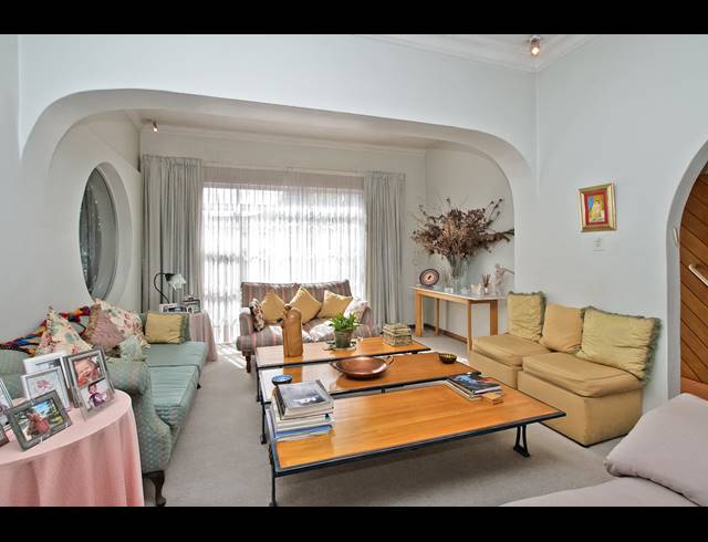 3 BEDROOM HOUSE FOR SALE IN NORWOOD